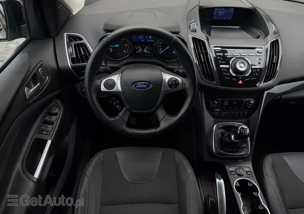 FORD Kuga 2.0 TDCi 2x4 Titanium