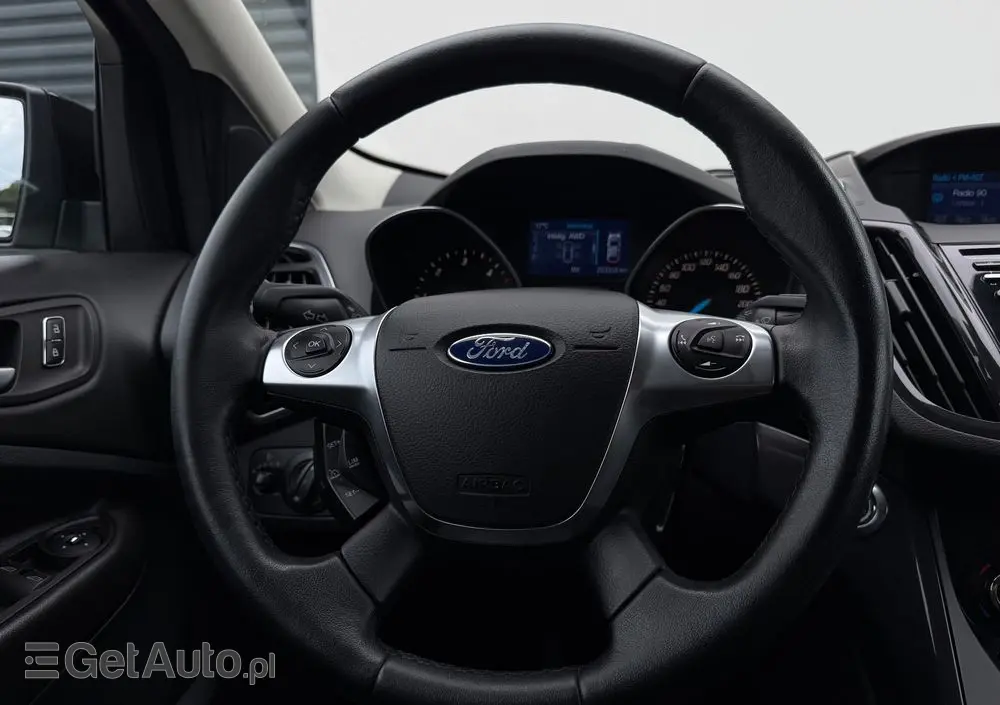 FORD Kuga 2.0 TDCi 2x4 Titanium