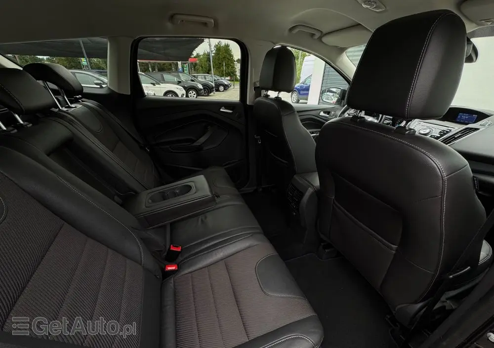 FORD Kuga 2.0 TDCi 2x4 Titanium