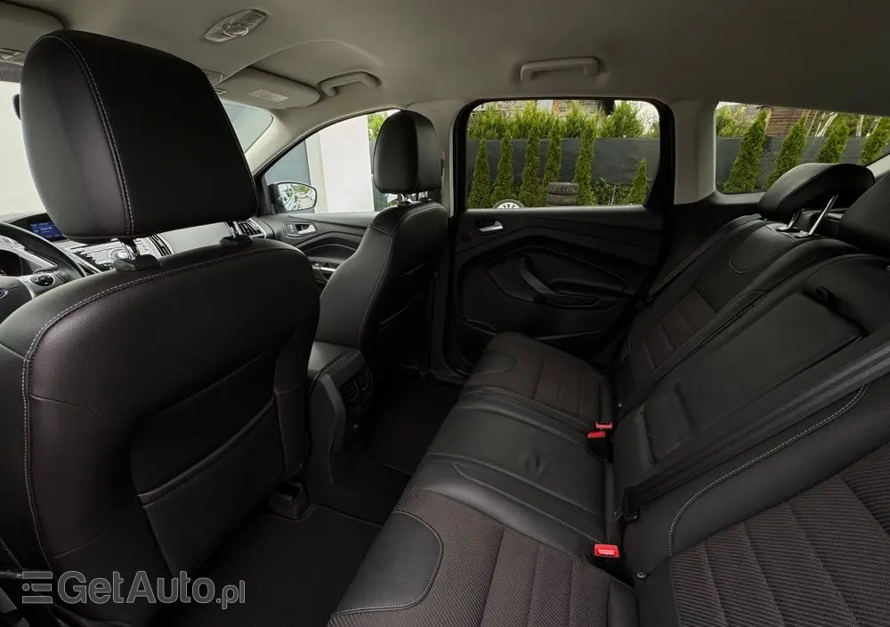 FORD Kuga 2.0 TDCi 2x4 Titanium
