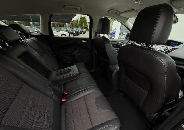 FORD Kuga 2.0 TDCi 2x4 Titanium