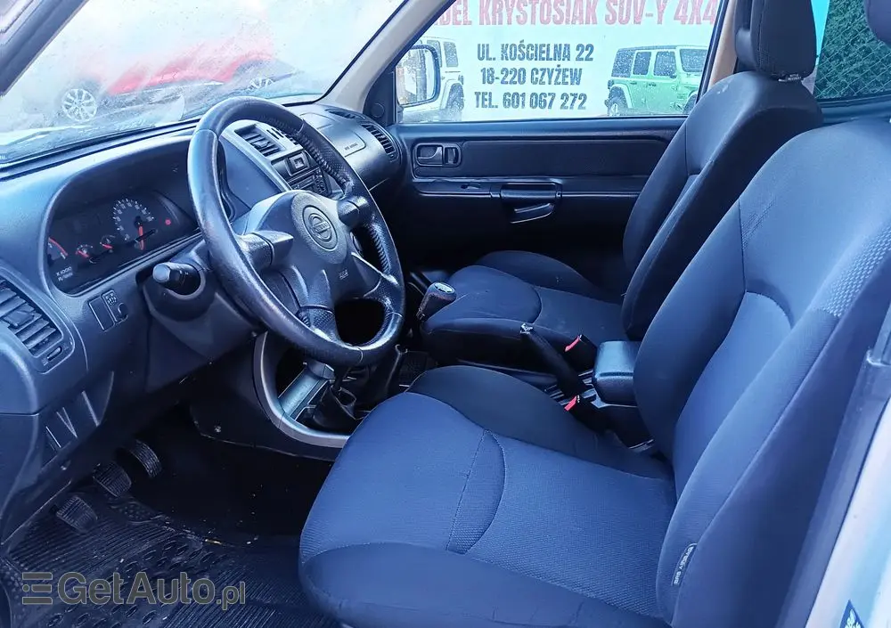 NISSAN Terrano 