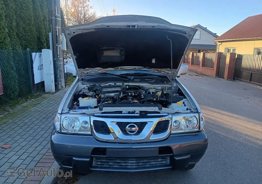 NISSAN Terrano 