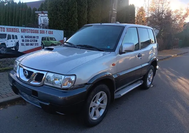 NISSAN Terrano 
