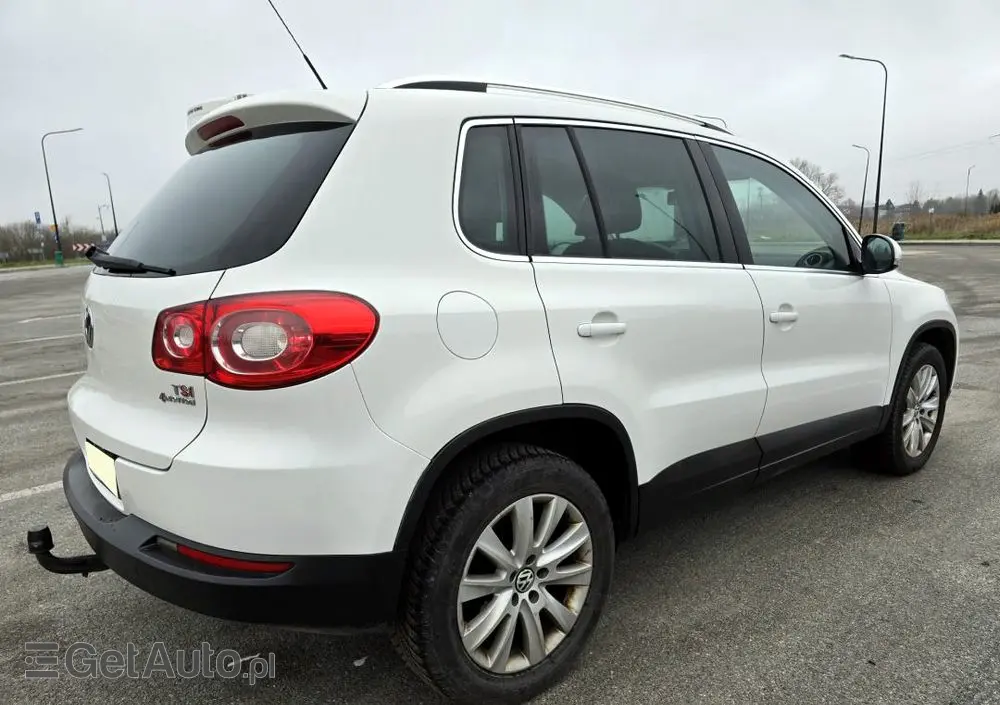 VOLKSWAGEN Tiguan 1.4 TSI 4Motion Sport & Style