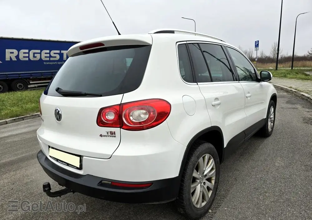 VOLKSWAGEN Tiguan 1.4 TSI 4Motion Sport & Style