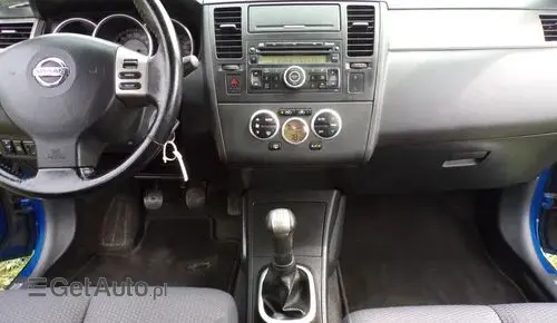 NISSAN Tiida 