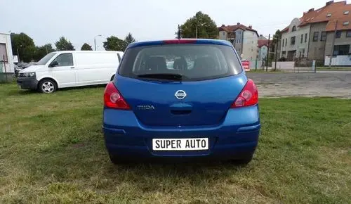NISSAN Tiida 