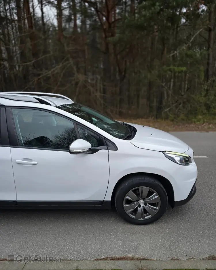 PEUGEOT 2008 BlueHDi 100 STOP & START Style