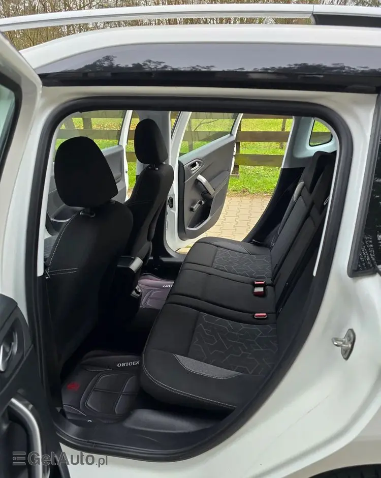 PEUGEOT 2008 BlueHDi 100 STOP & START Style