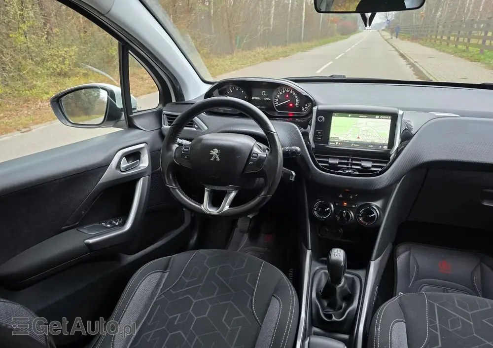 PEUGEOT 2008 BlueHDi 100 STOP & START Style