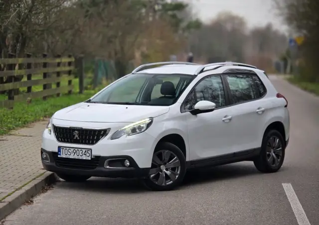 PEUGEOT 2008 BlueHDi 100 STOP & START Style
