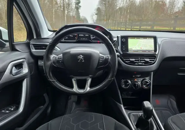 PEUGEOT 2008 BlueHDi 100 STOP & START Style