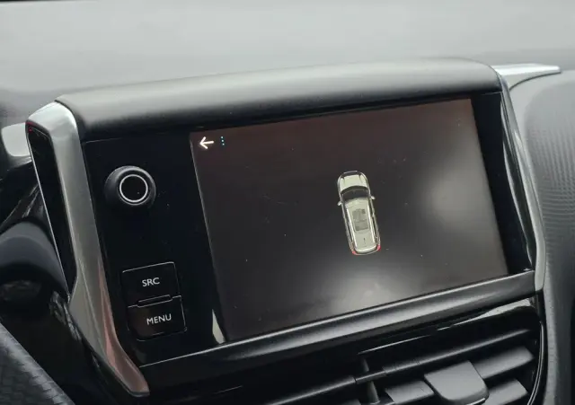 PEUGEOT 2008 BlueHDi 100 STOP & START Style