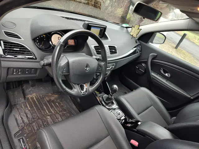 RENAULT Megane Bose 110