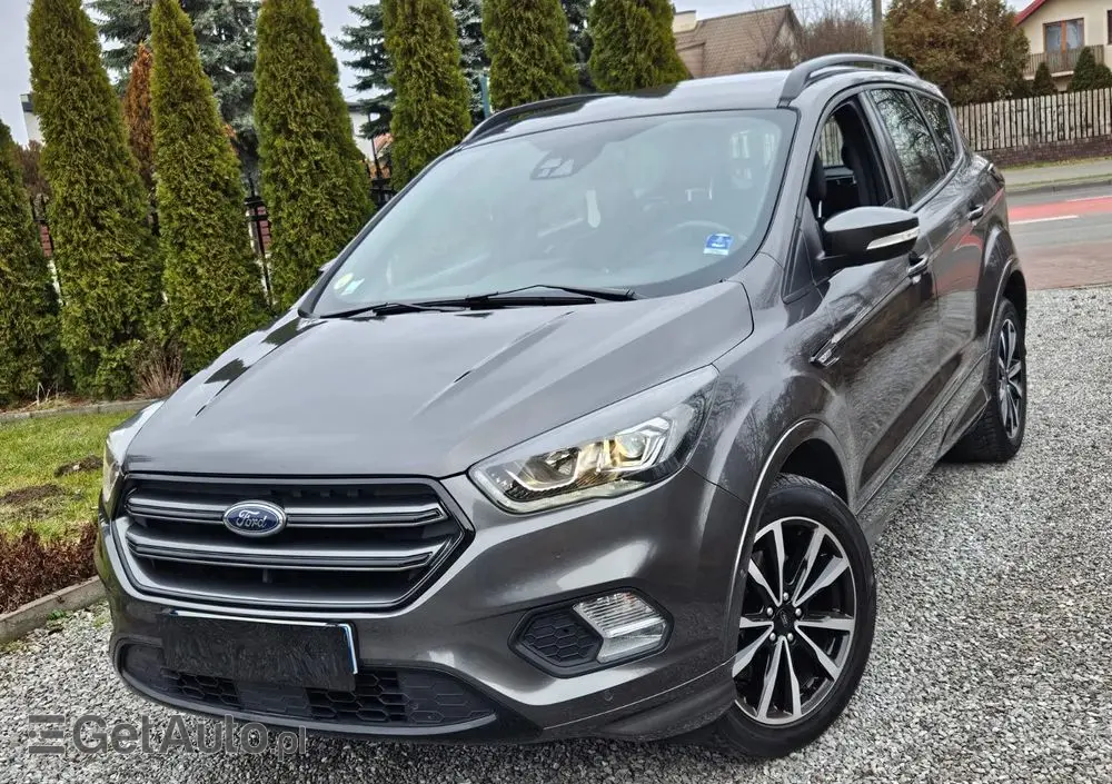 FORD Kuga 2.0 TDCi 2x4 ST-Line