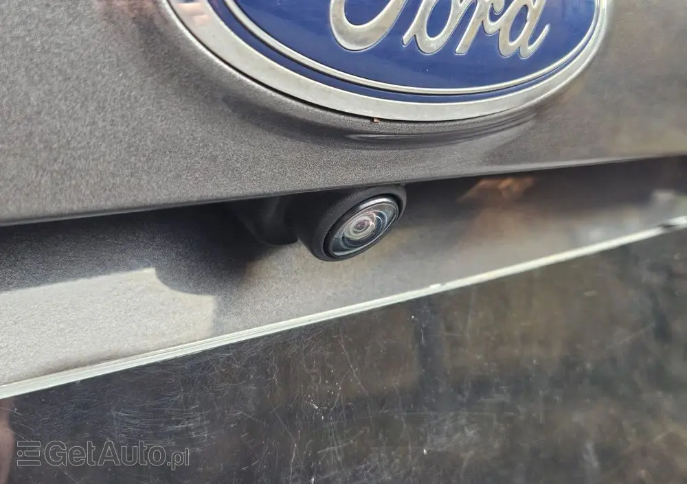 FORD Kuga 2.0 TDCi 2x4 ST-Line