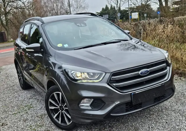 FORD Kuga 2.0 TDCi 2x4 ST-Line