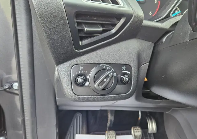 FORD Kuga 2.0 TDCi 2x4 ST-Line