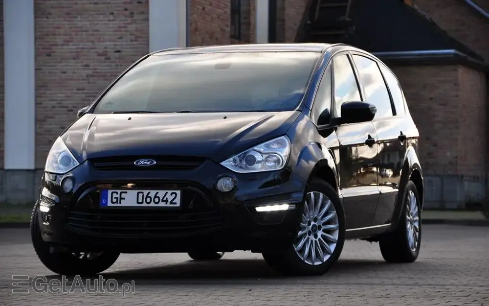 FORD S-Max 2.0 TDCi DPF Titanium
