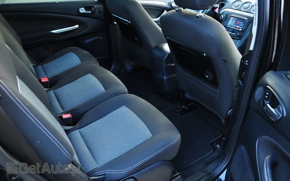 FORD S-Max 2.0 TDCi DPF Titanium