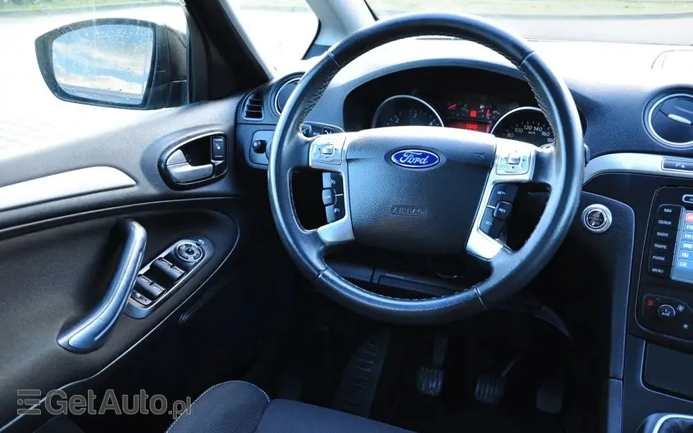 FORD S-Max 2.0 TDCi DPF Titanium