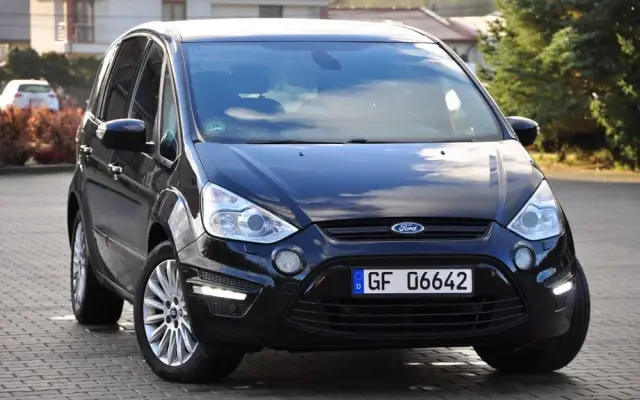 FORD S-Max 2.0 TDCi DPF Titanium