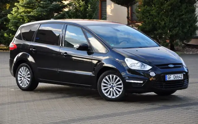 FORD S-Max 2.0 TDCi DPF Titanium