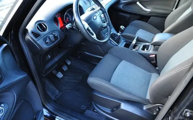 FORD S-Max 2.0 TDCi DPF Titanium