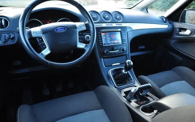 FORD S-Max 2.0 TDCi DPF Titanium