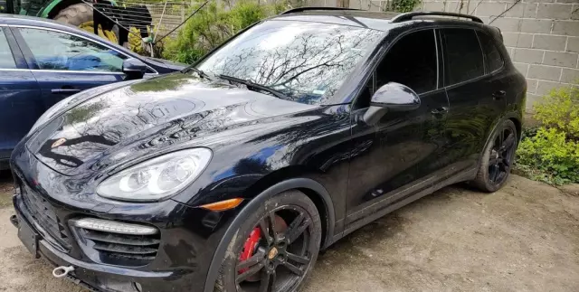 PORSCHE Cayenne 