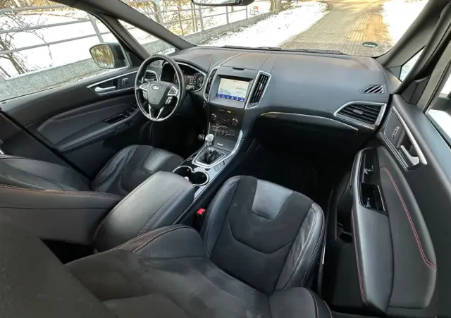 FORD S-Max 2.0 EcoBlue ST-LINE