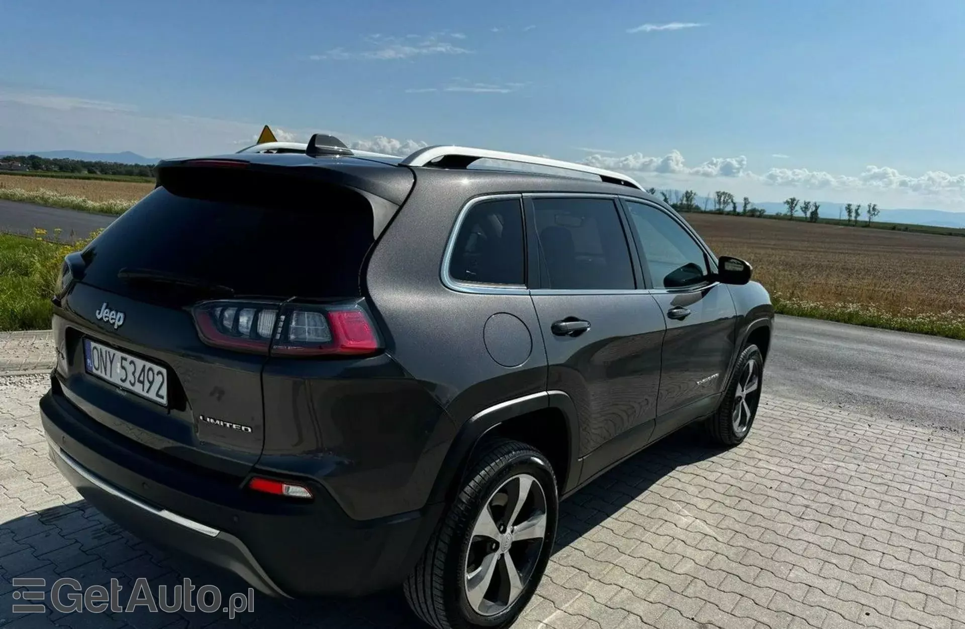 JEEP Cherokee 
