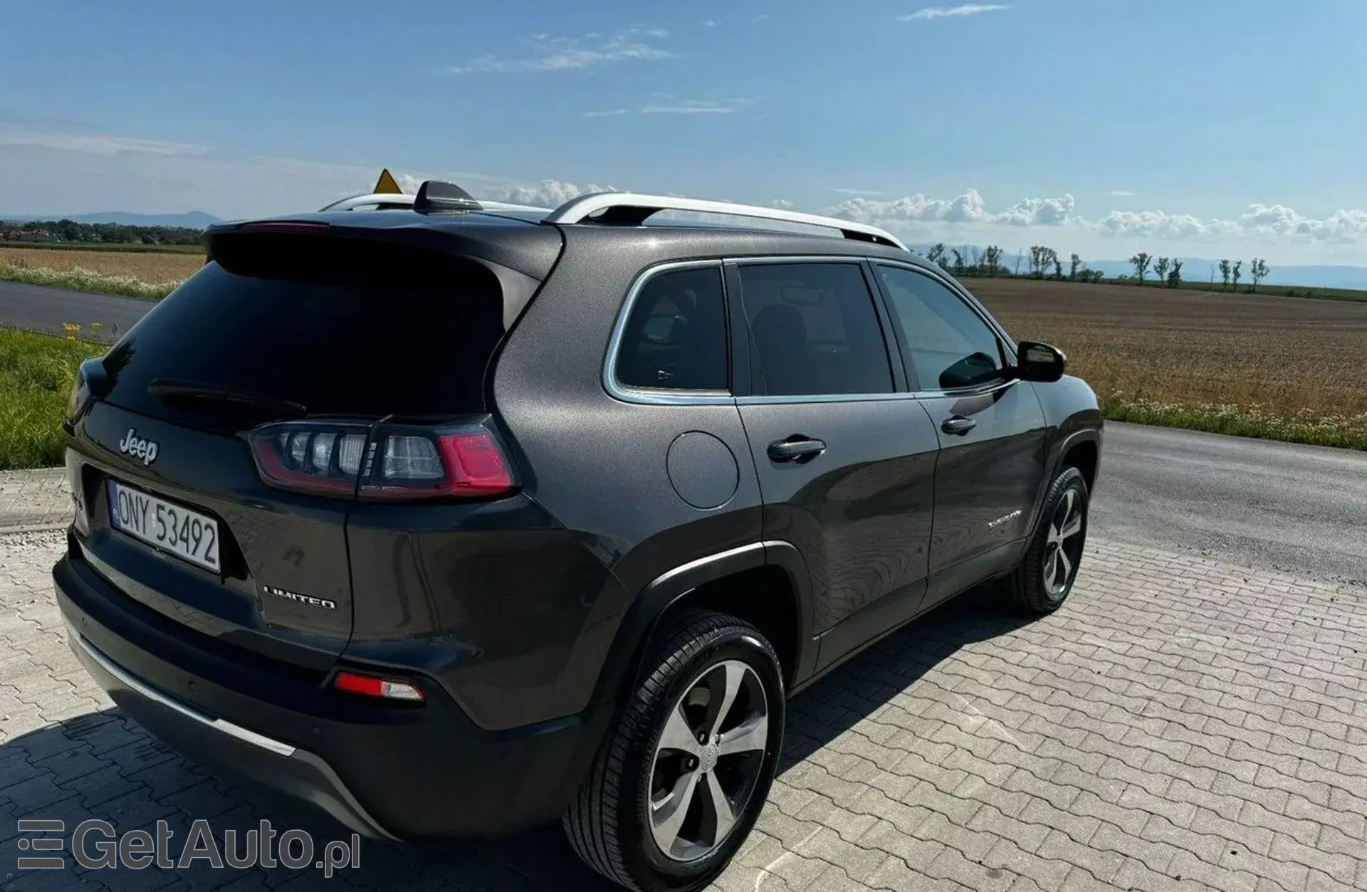 JEEP Cherokee 