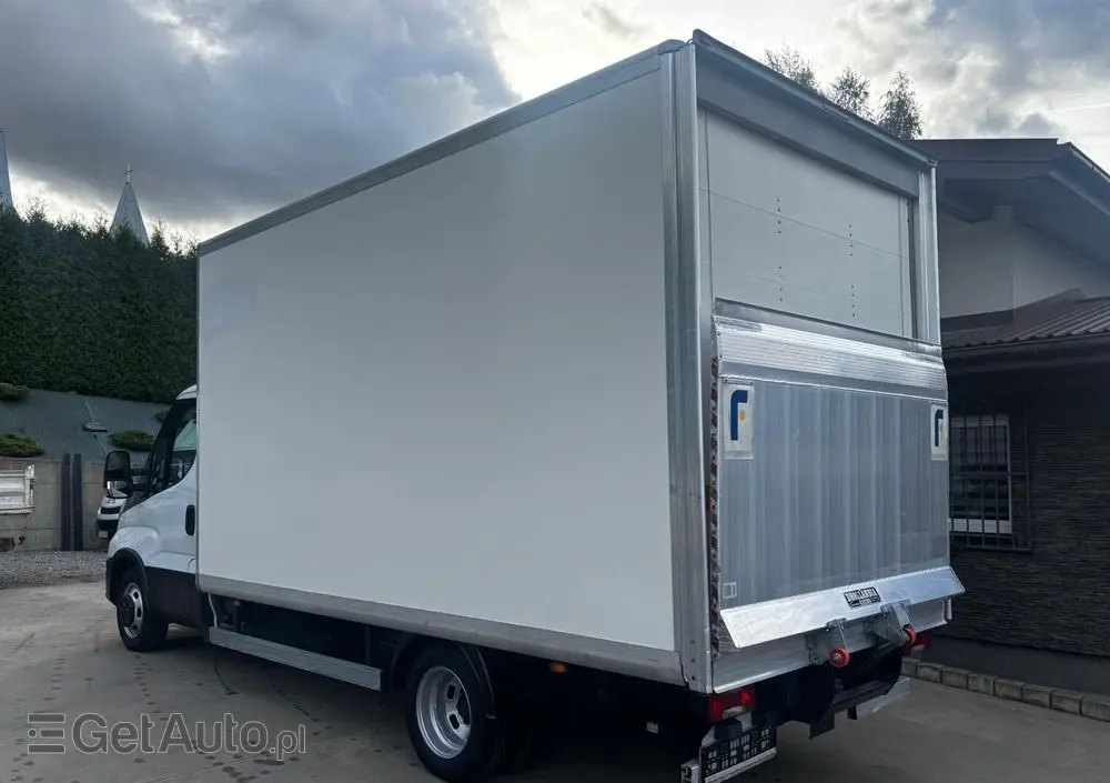 IVECO Daily 35C14 Kontener 8 Palet z windą 