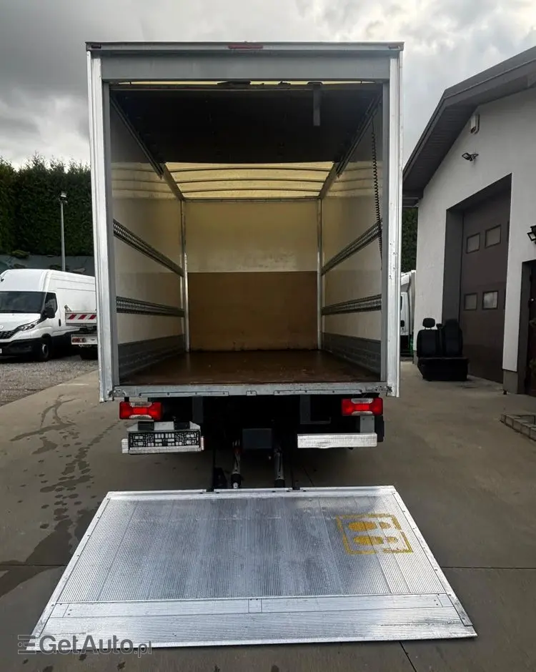 IVECO Daily 35C14 Kontener 8 Palet z windą 