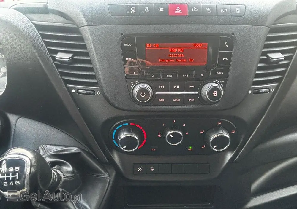 IVECO Daily 35C14 Kontener 8 Palet z windą 