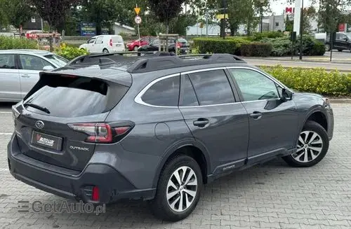 SUBARU Outback 
