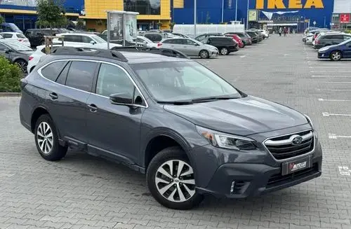 SUBARU Outback 