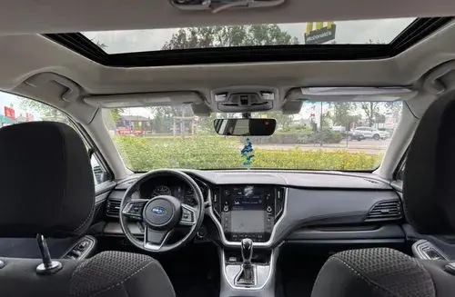 SUBARU Outback 