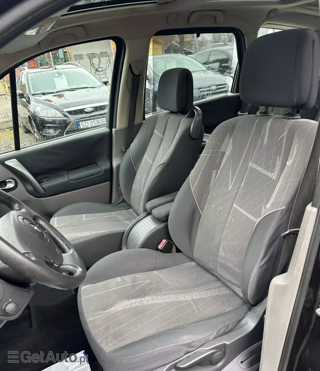 RENAULT Grand Scenic 