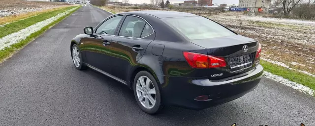 LEXUS IS 220d (177 KM)