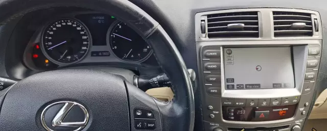 LEXUS IS 220d (177 KM)