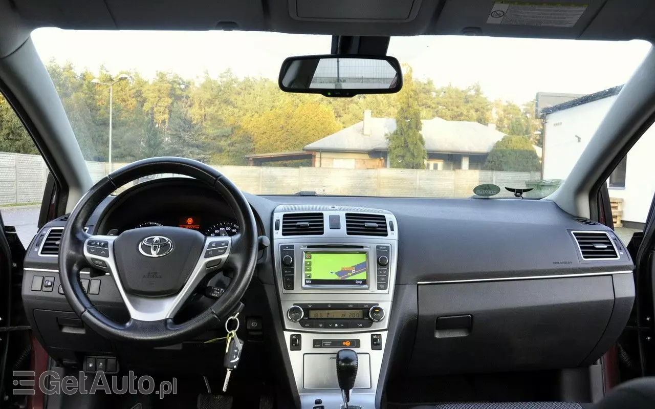 TOYOTA Avensis 2.0 Multidrive S Executive