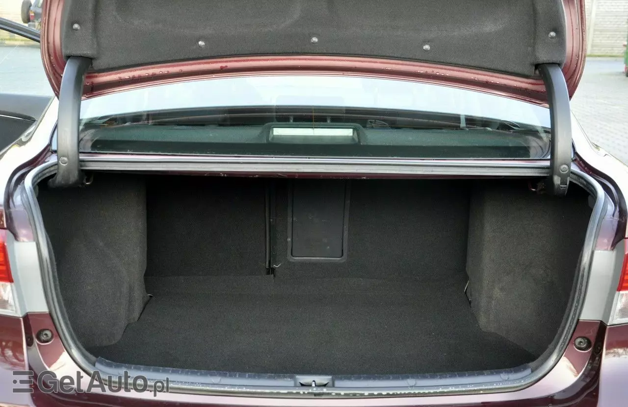 TOYOTA Avensis 2.0 Multidrive S Executive