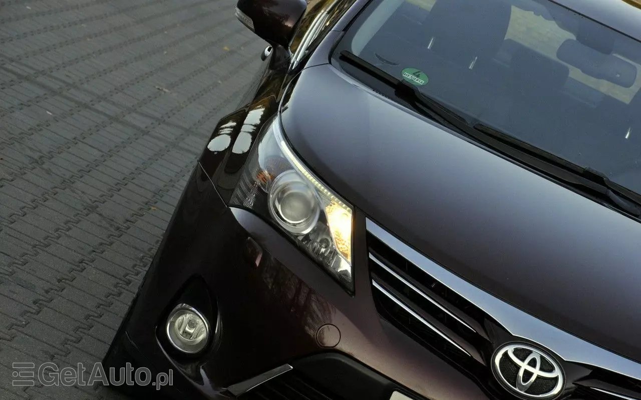 TOYOTA Avensis 2.0 Multidrive S Executive