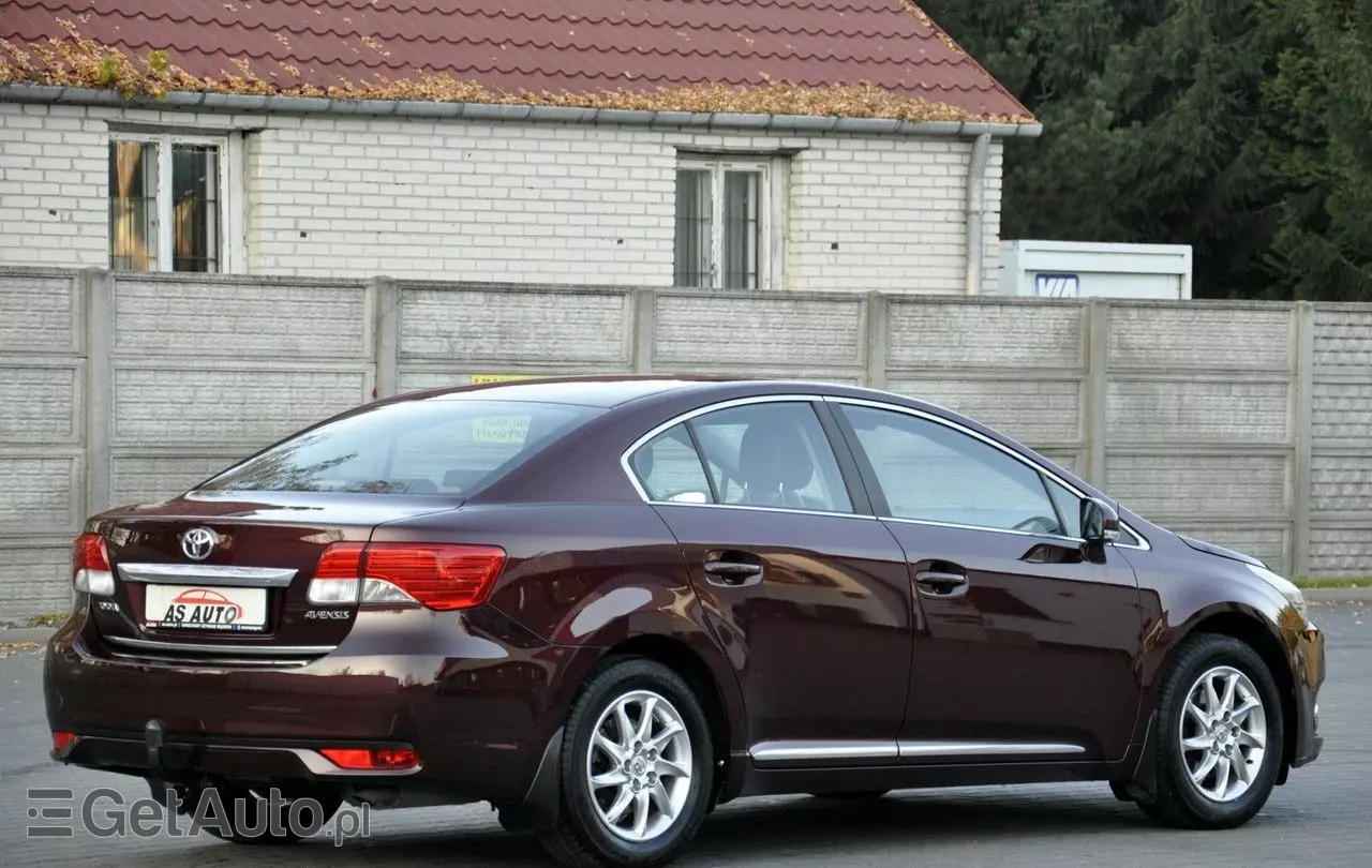 TOYOTA Avensis 2.0 Multidrive S Executive