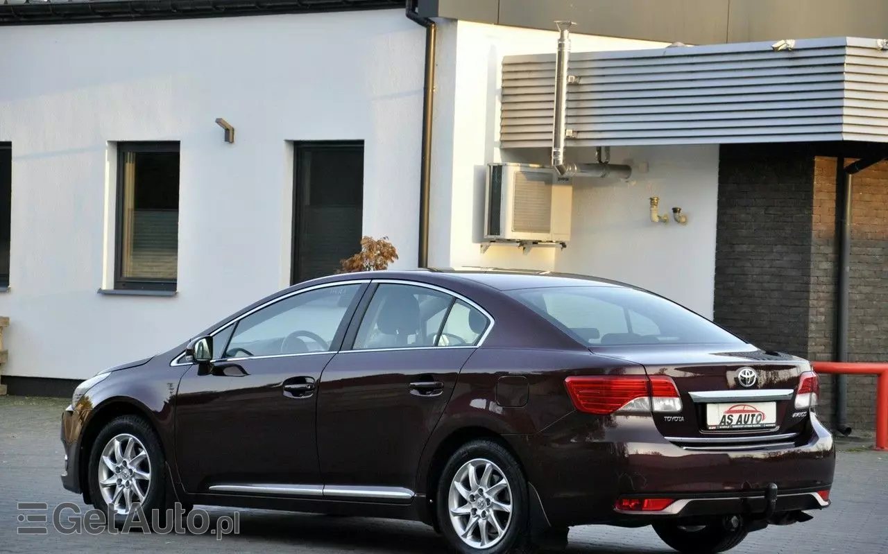 TOYOTA Avensis 2.0 Multidrive S Executive