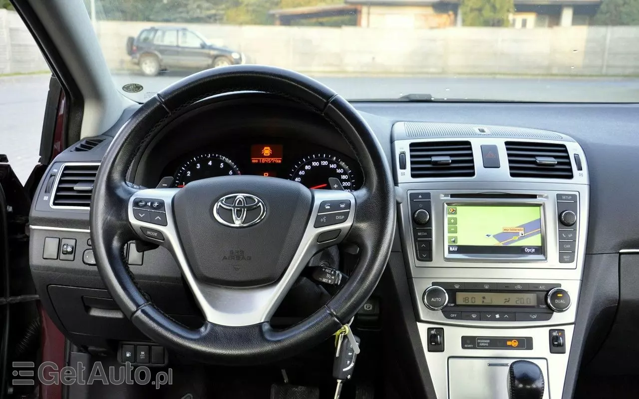 TOYOTA Avensis 2.0 Multidrive S Executive