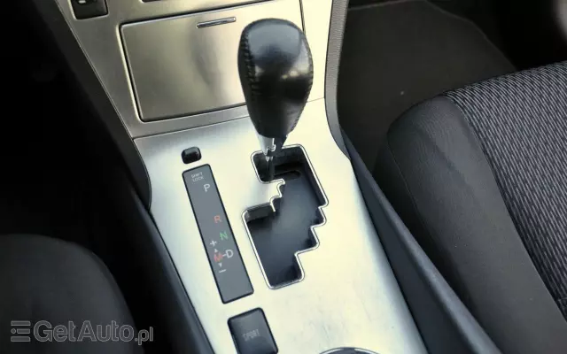 TOYOTA Avensis 2.0 Multidrive S Executive